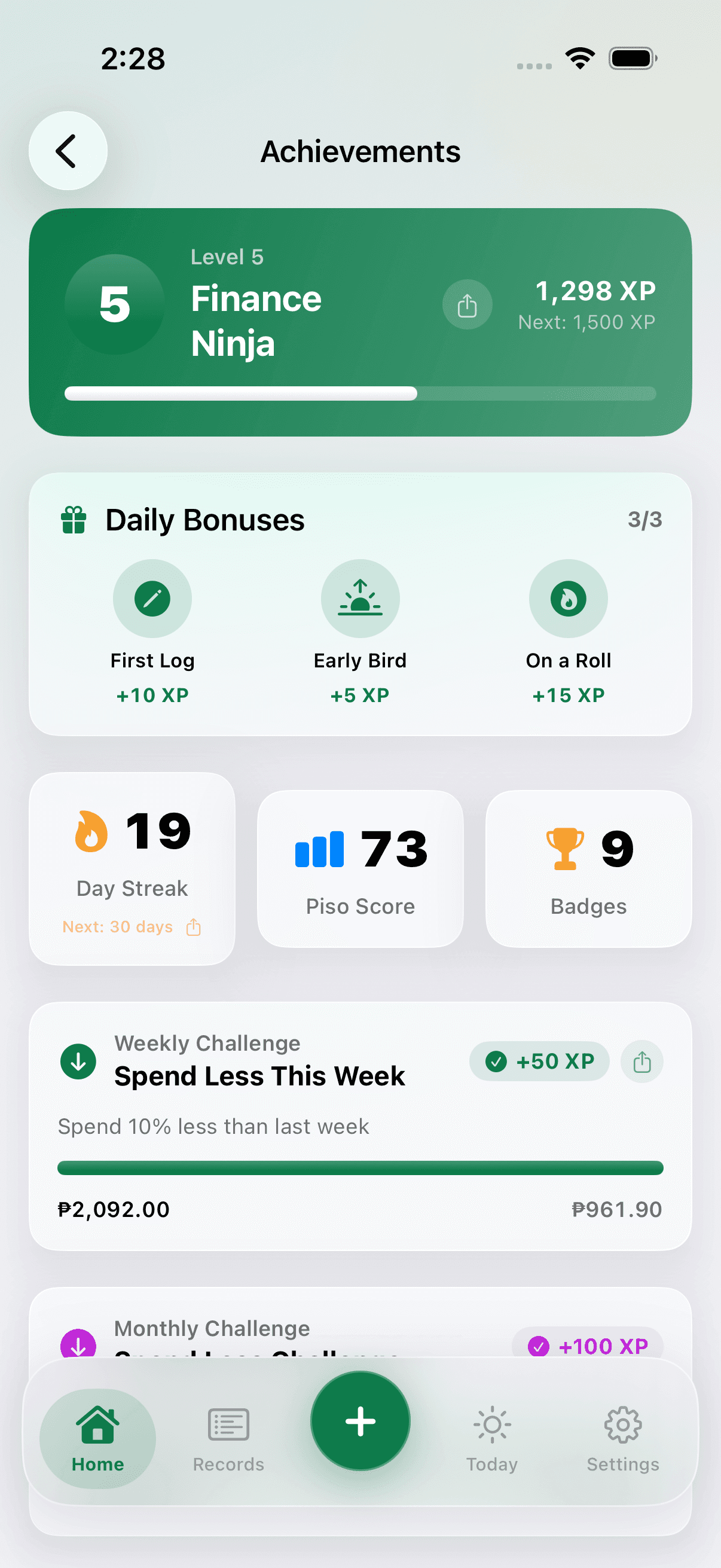Pisowise achievements screen showing rewards and progress.